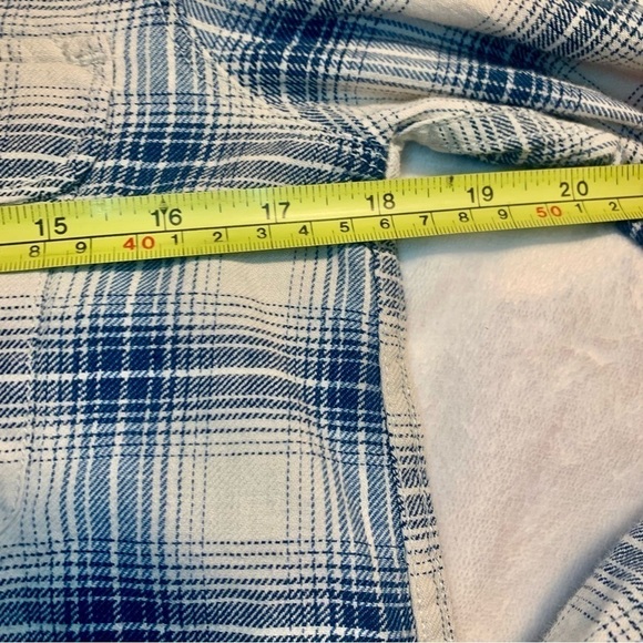 Madewell Shirt XS 100% Cotton Long-Sleeve Button-Up White Blue Plaid Comfy - Picture 15 of 16